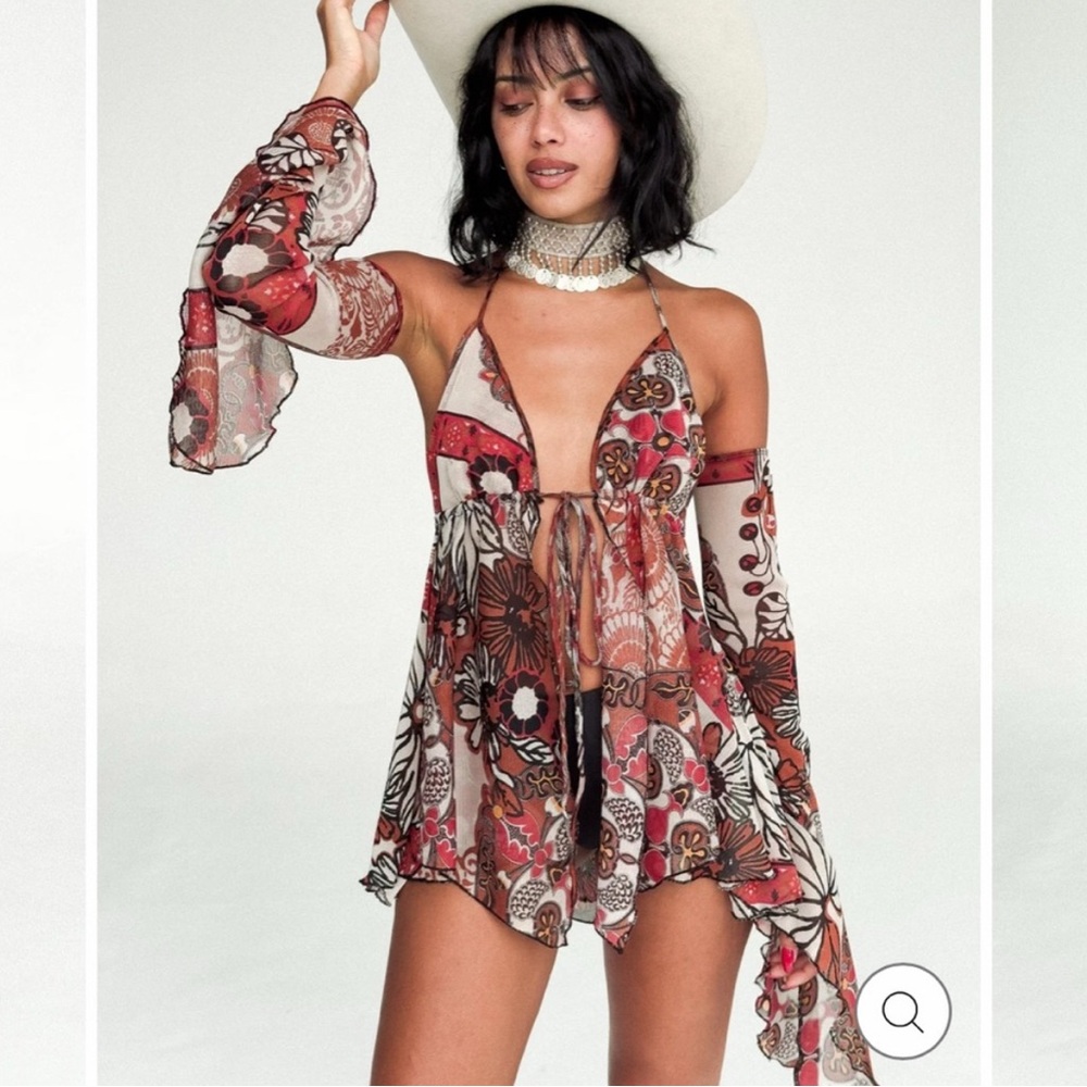 HerPony floral semi-sheer Gypsie micro mini dress with sleeves